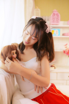 日本丰满大乳人妻无码